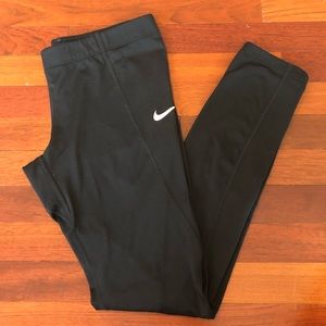 Black full length Nike leggings